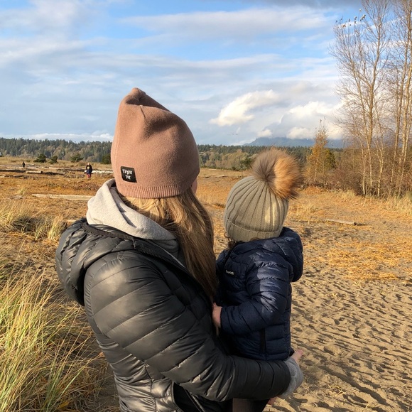 NWT Cashmere Slouch Toque - Picture 2 of 8